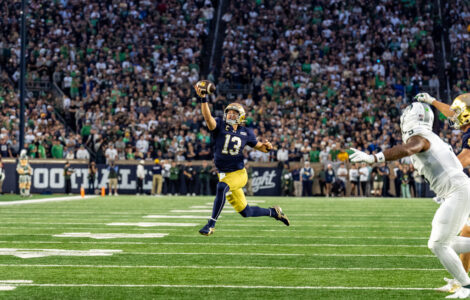 No. 3 Notre Dame takes command in second half to beat Michigan State 27-10